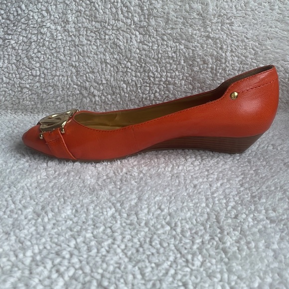 Nine West peep toe wedge shoes - Picture 4 of 9